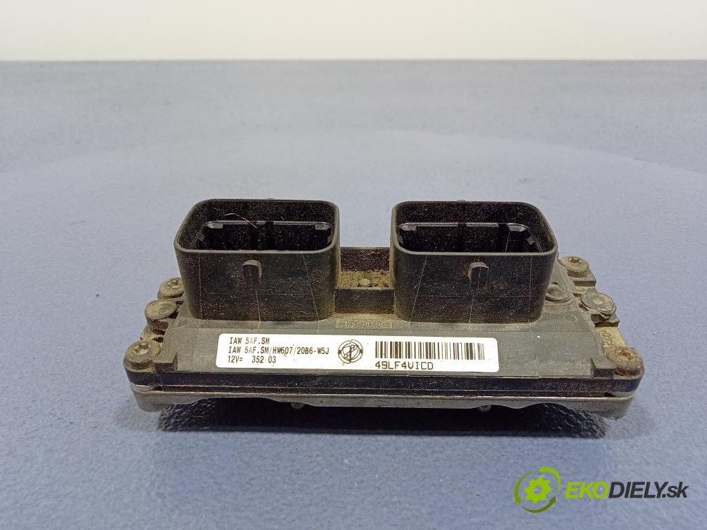 Fiat Panda 2004 riadiaca jednotka Motor: 55193434