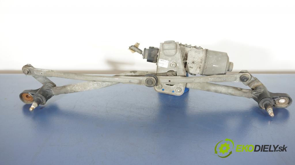 Mazda 3 2004 mechanismus motorek Stěrače: před 4M5117508AA