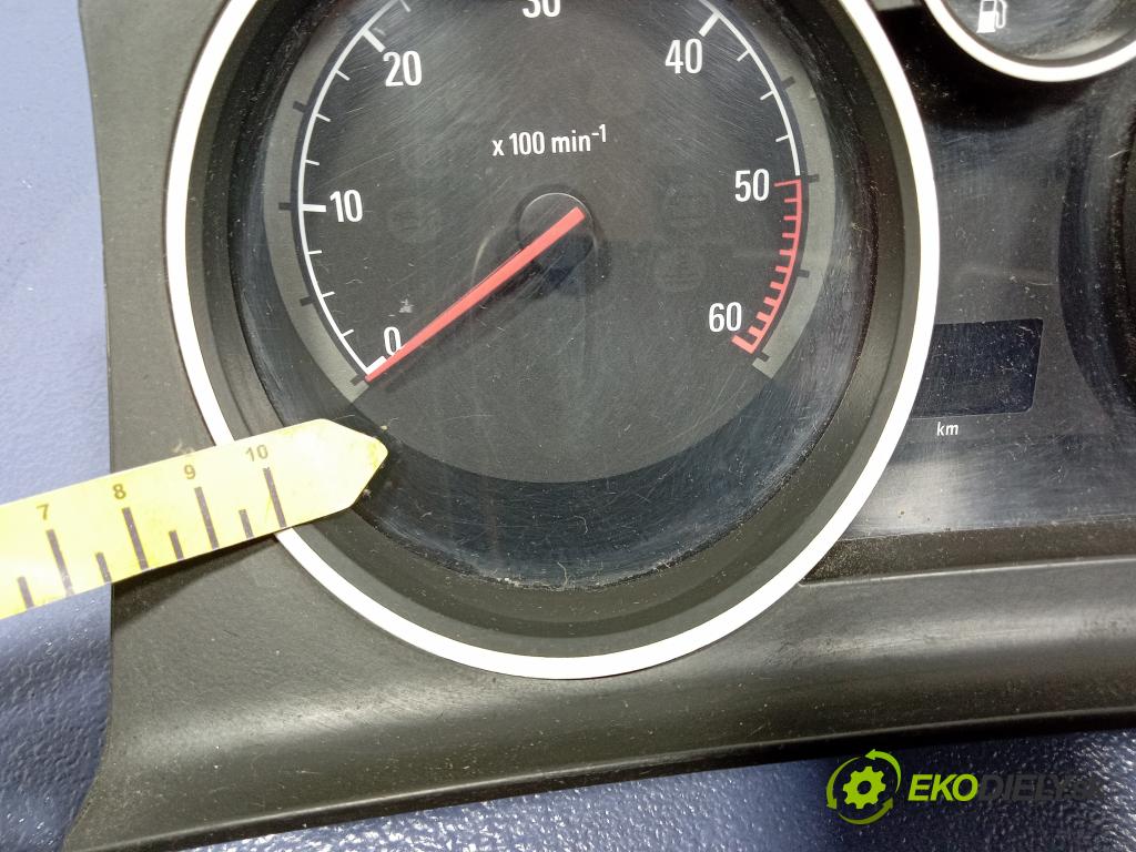 Opel Astra 2005 prístrojovka/ budíky 13184319
