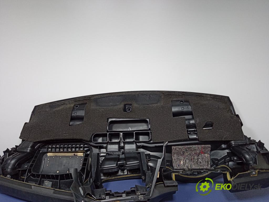 Fiat Bravo 2008 kokpit,pristrojová doska 07354615250