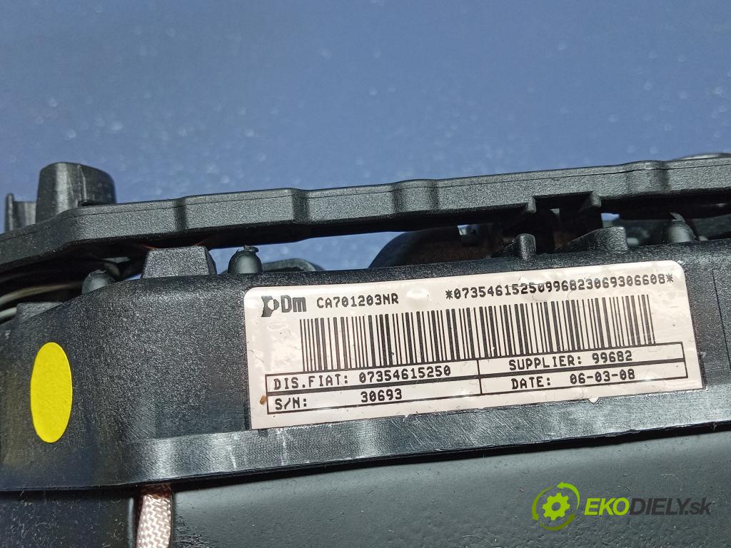 Fiat Bravo 2008 kokpit,pristrojová doska 07354615250