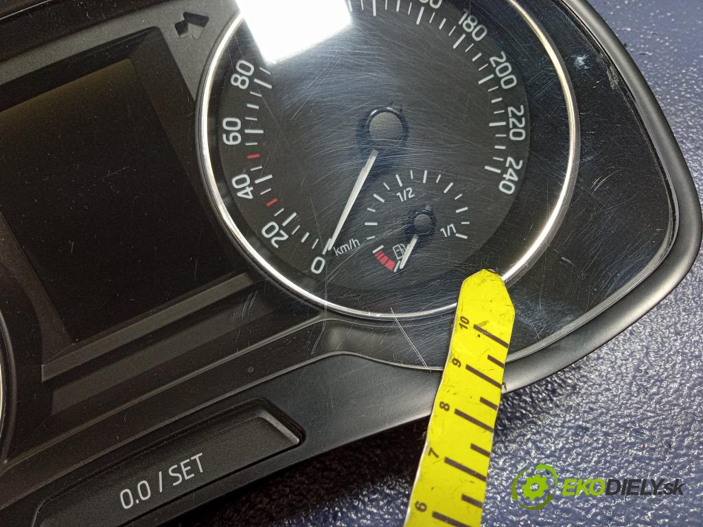 Skoda Fabia 2015 prístrojovka/ budíky 6V0920740