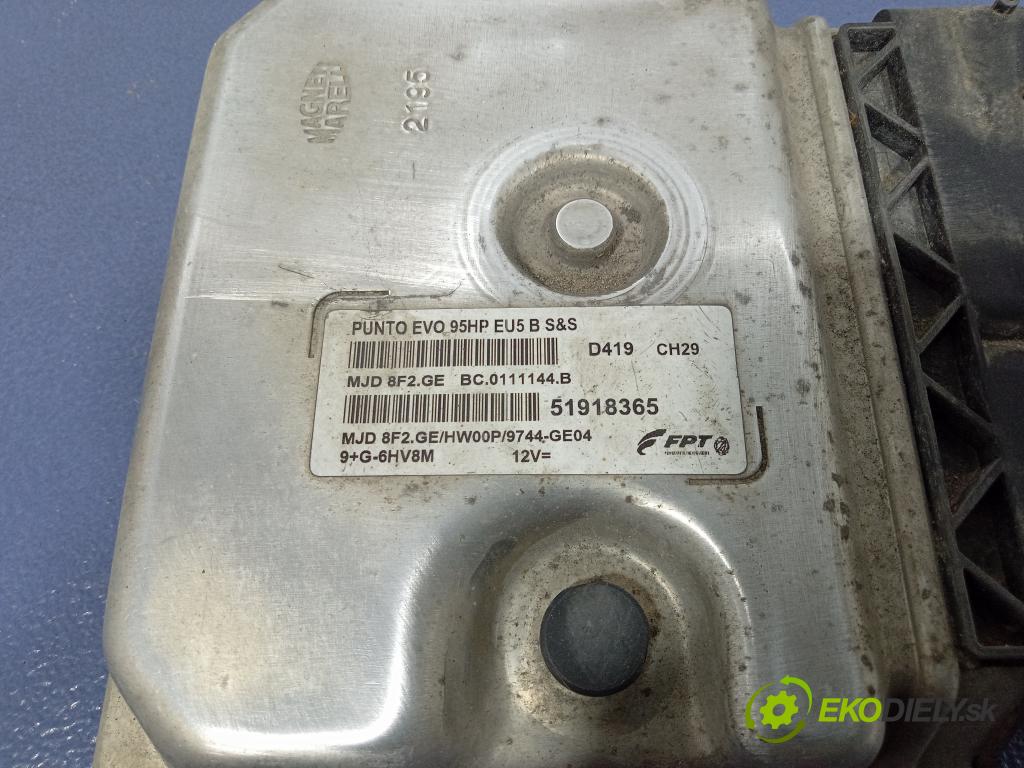 Fiat Punto 2012 riadiaca jednotka Motor: 51918365
