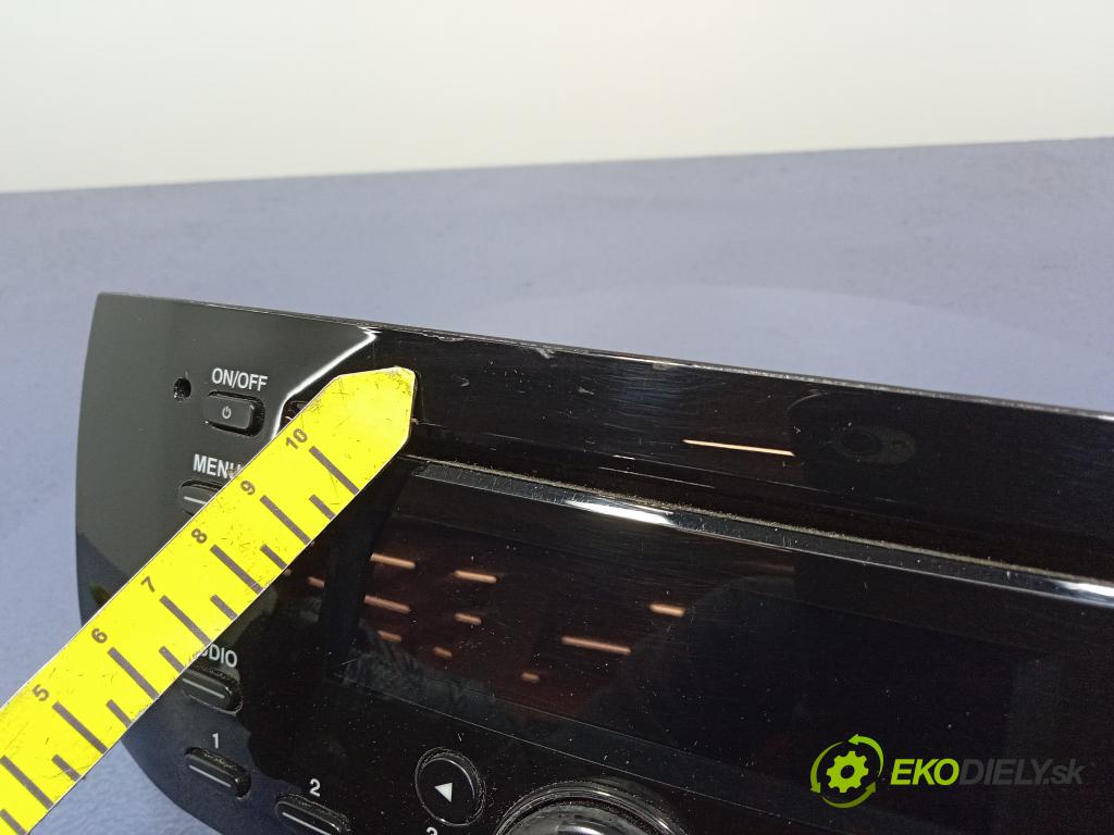 Fiat Punto 2012 Radio I Navigácia: 7355539210
