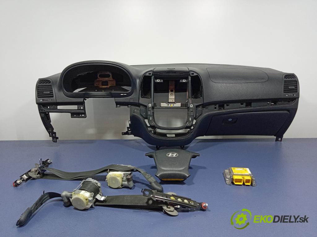 Hyundai Santa fe 2007 kokpit,pristrojová doska 01