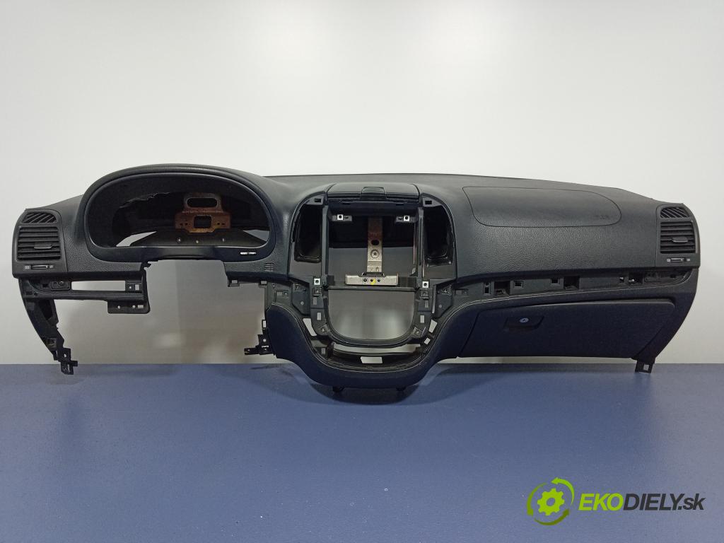 Hyundai Santa fe 2007 kokpit,pristrojová doska 01