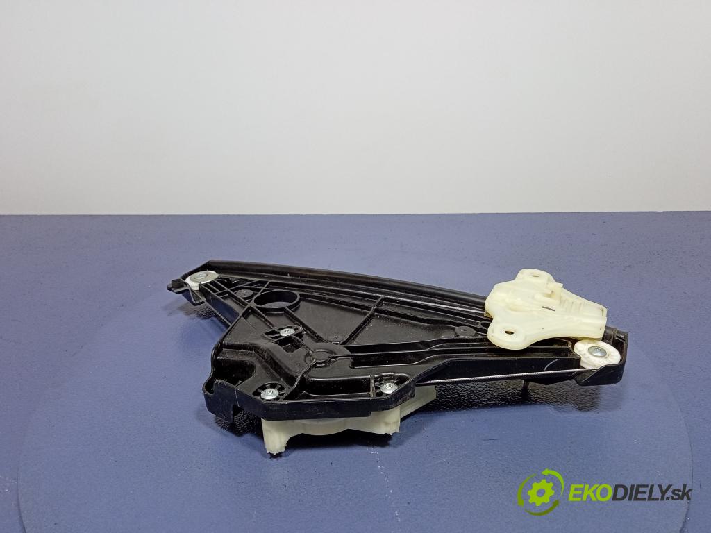 Renault Clio 2021 mechanismus stahování Sklenka: Zad: Levý: 827217837R