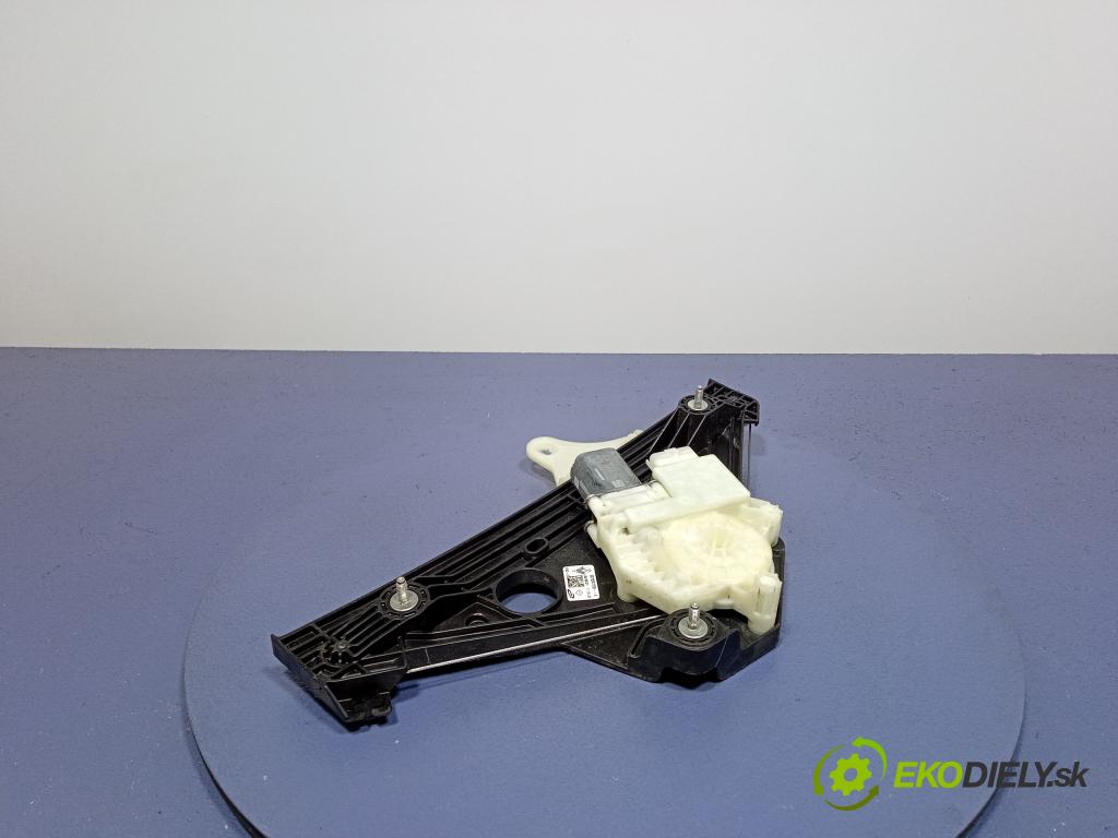 Renault Clio 2021 mechanismus stahování Sklenka: Zad: v pravo: 827209773R