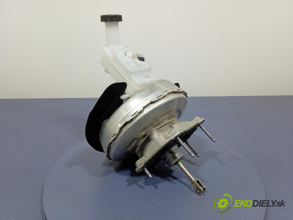 Renault Clio 2021 servo Brzdní: 472109156R