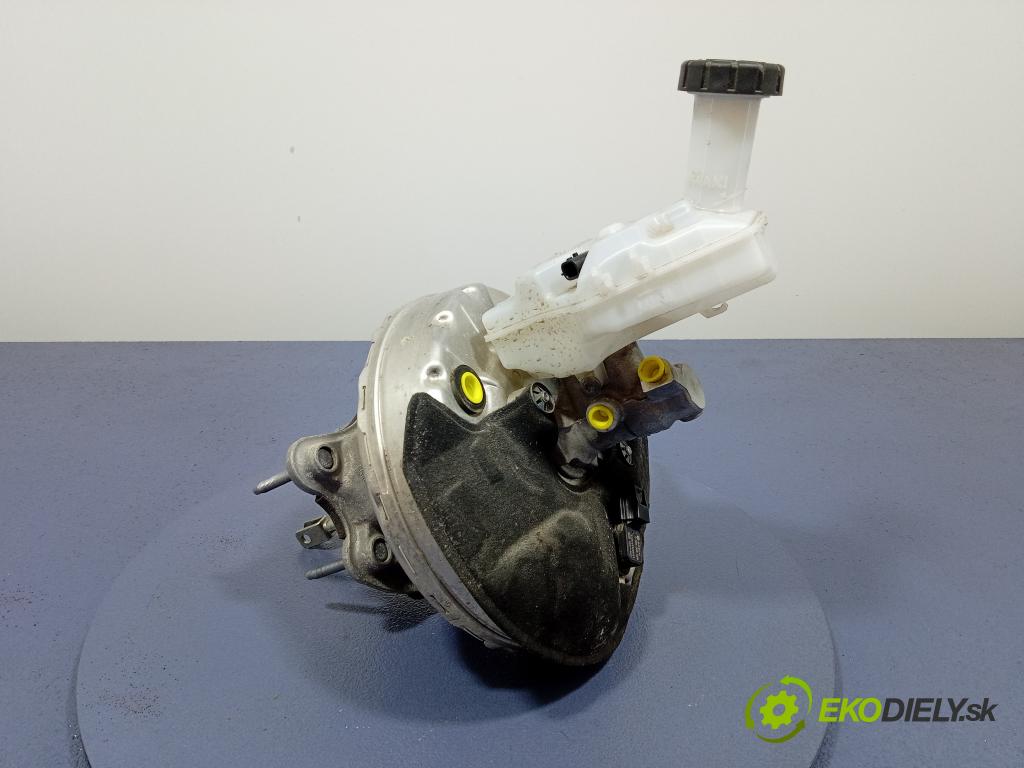 Renault Clio 2021 servo Brzdní: 472109156R