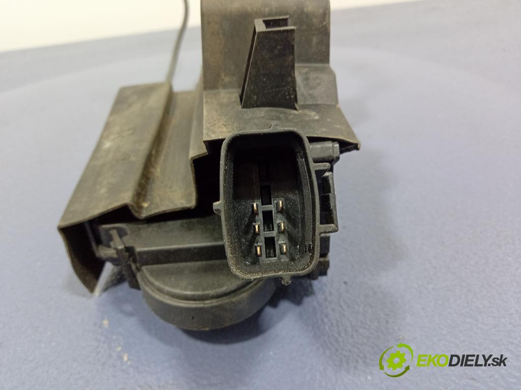 Fiat Croma 2008 zámek dveře před v pravo: 51825967