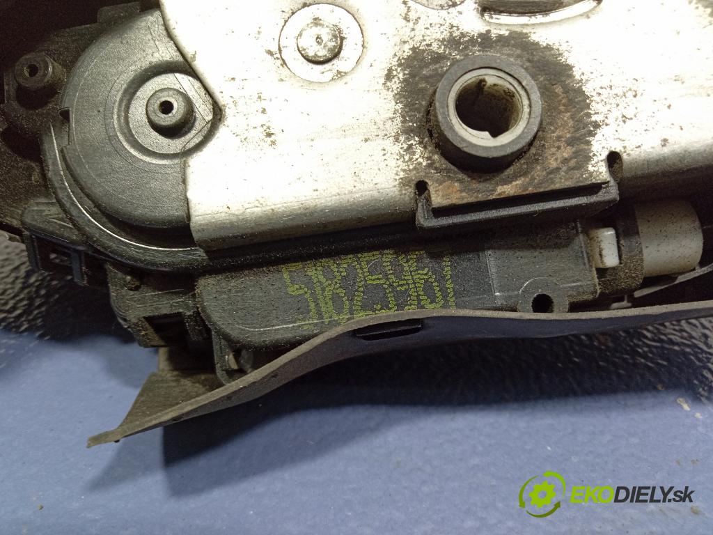 Fiat Croma 2008 zámek dveře před v pravo: 51825967