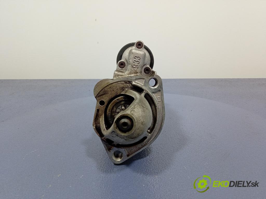 Audi A4 2001 štartér 06B911023