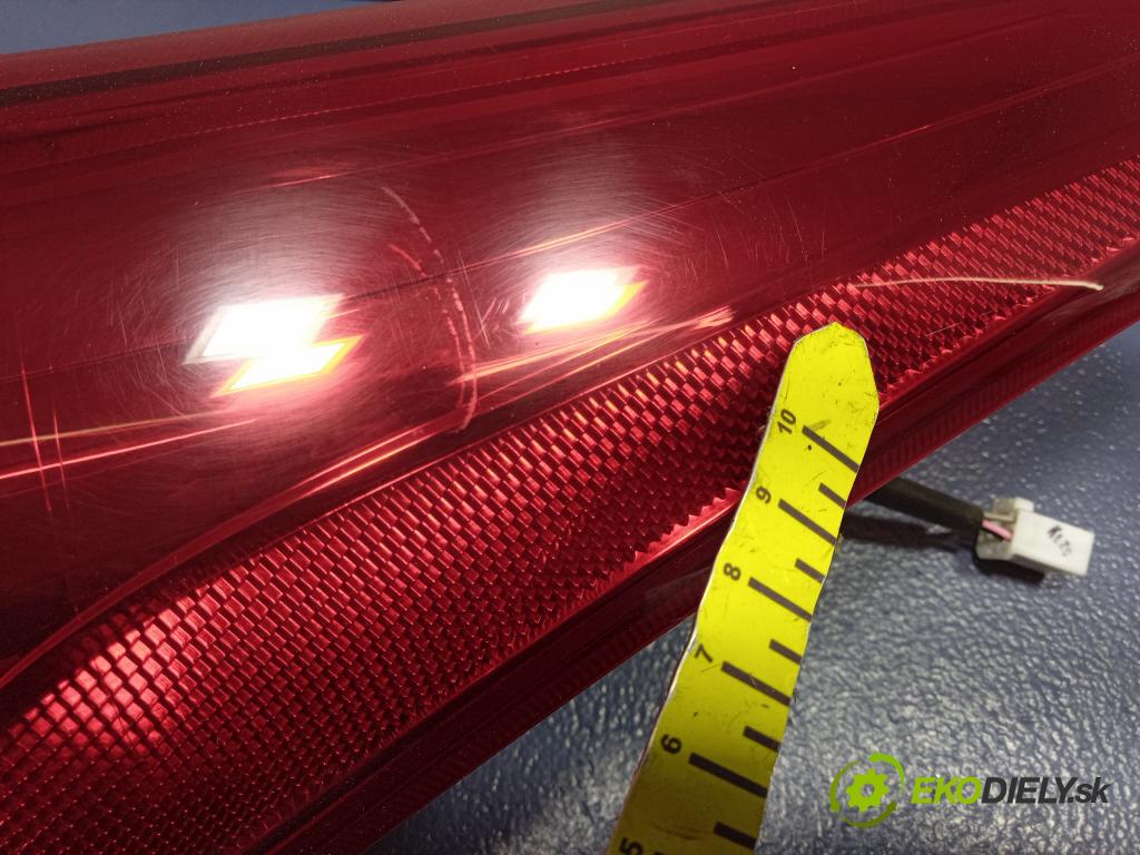 Hyundai I30 2012 svetlo / reflektor zad Prava: Vonkajsia: 01