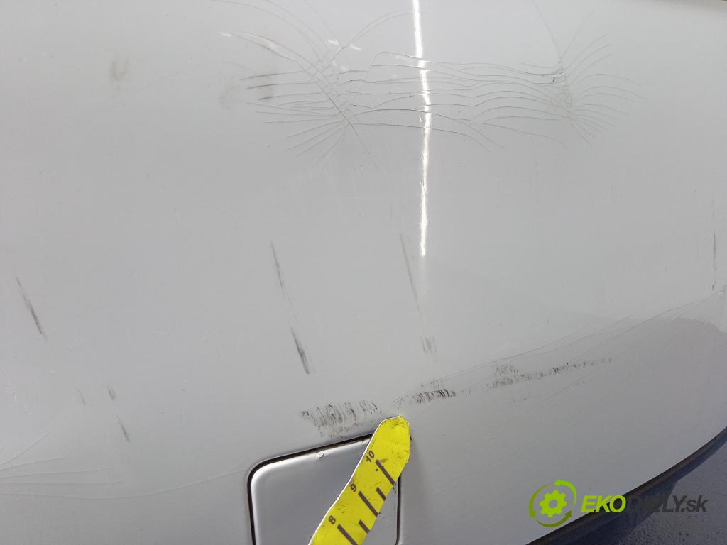 Citroen C5 2010 nárazník Zad: 01