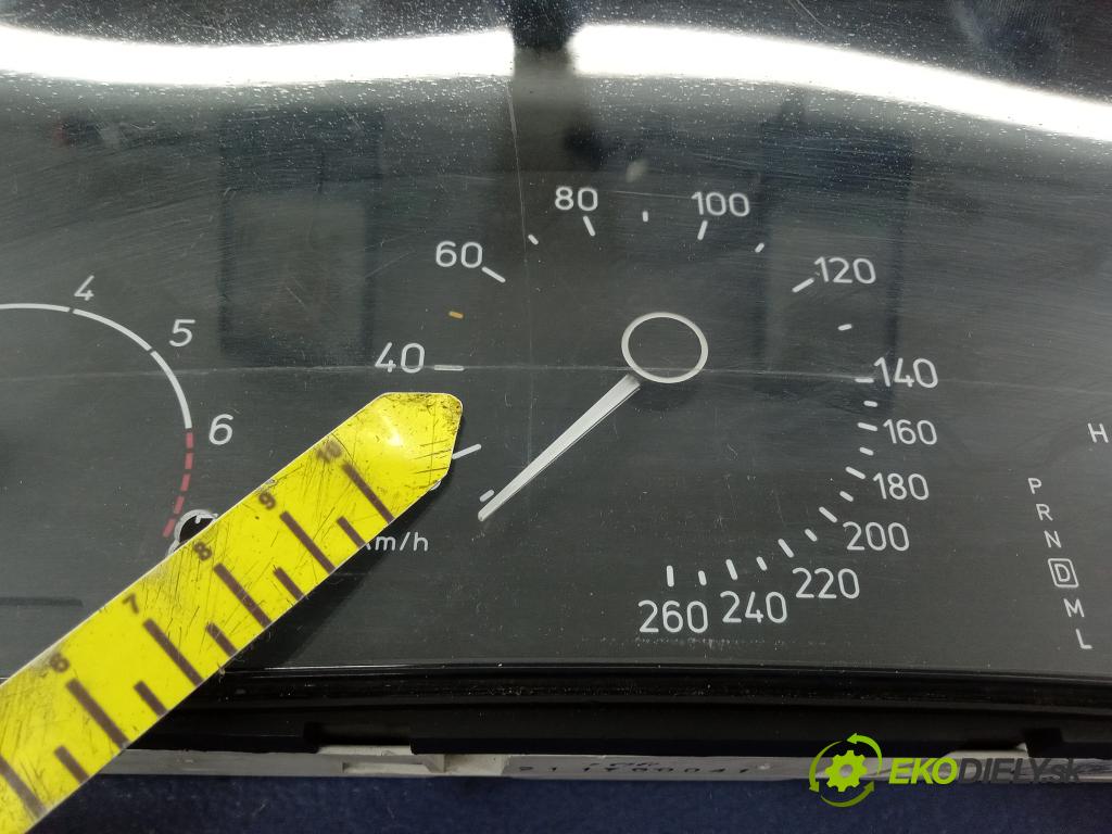 Saab 9-5 2002 prístrojovka/ budíky 5371349