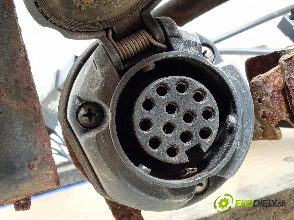 Mazda 5 2007 oko Do Přívěsy 01