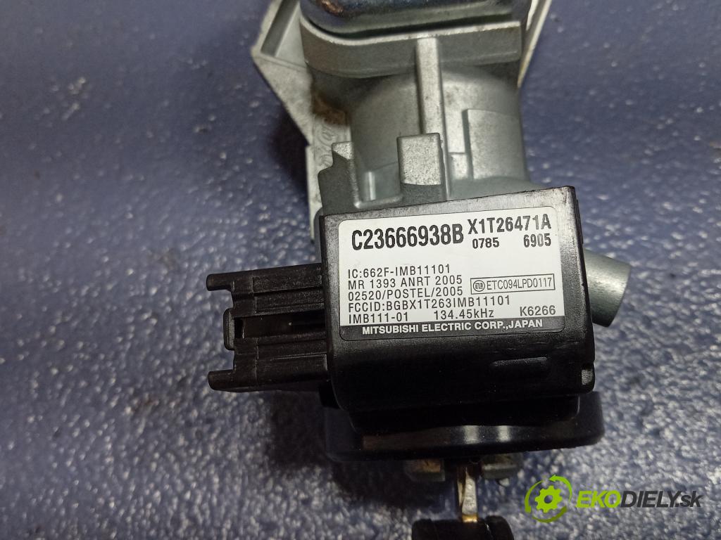 Mazda 5 2007 riadiaca jednotka Motor: 275800-6671