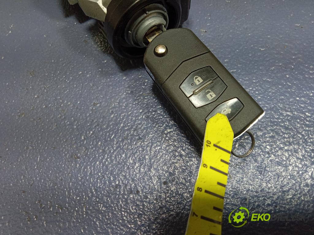 Mazda 5 2007 riadiaca jednotka Motor: 275800-6671