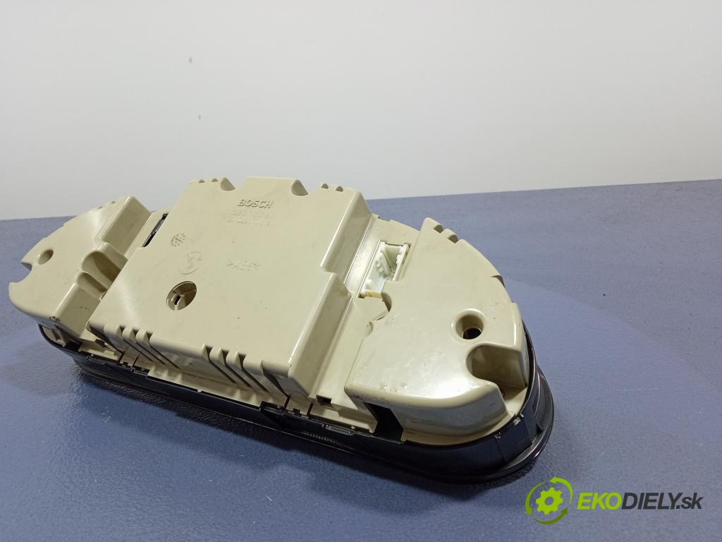 Bmw Seria 3 2005 prístrojovka/ budíky 6940882