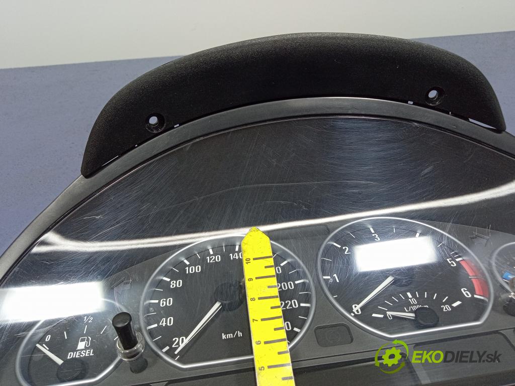 Bmw Seria 3 2005 prístrojovka/ budíky 6940882