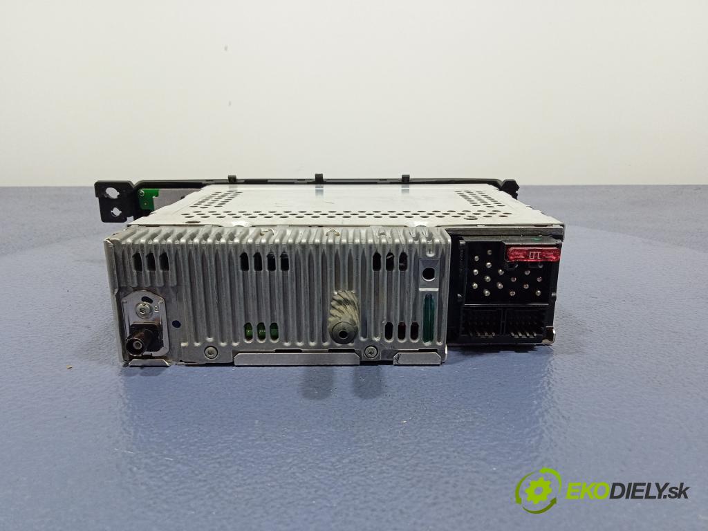 Bmw Seria 3 2005 Radio I Navigácia: 6943435
