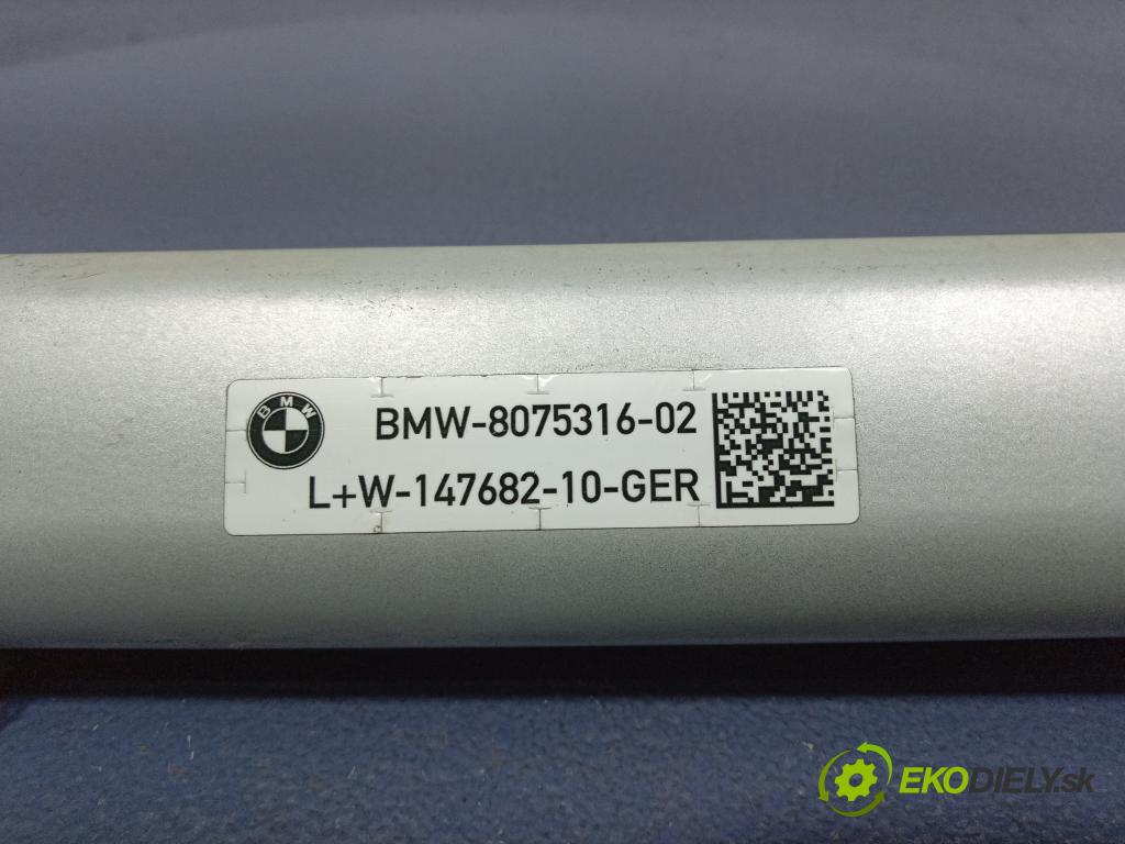 Bmw X3 2020 výztuha Čelní / stěna Přední 8075316