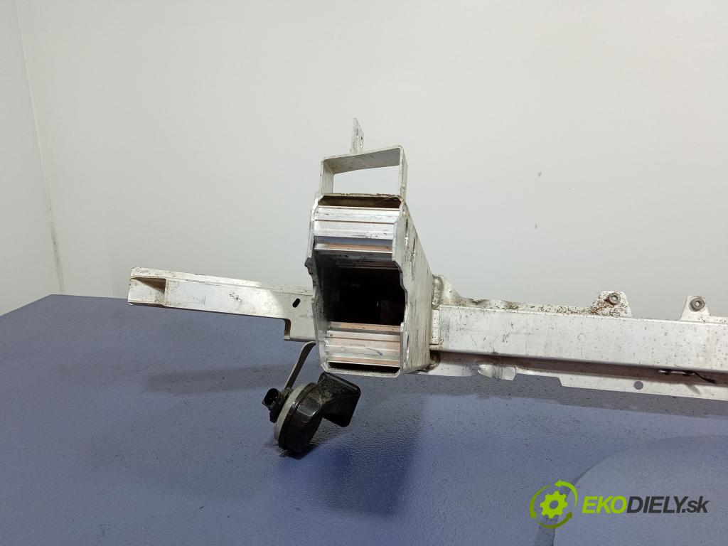 Bmw X3 2020 výstuha narazník Predné 7399911