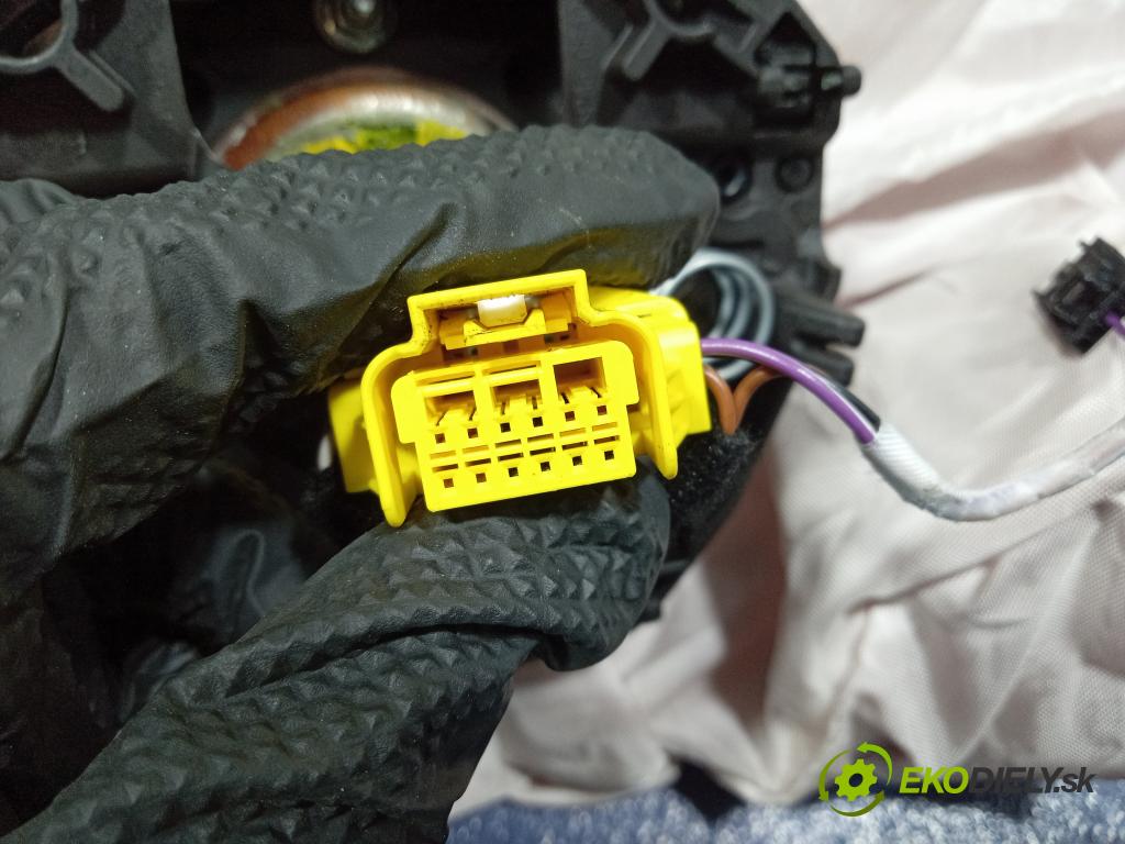 Skoda Kodiaq 2019 kokpit,pristrojová doska 566857007A