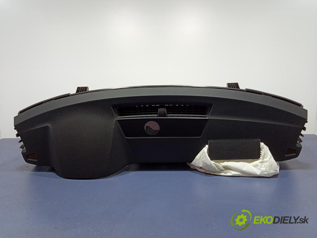 Skoda Kodiaq 2019 kokpit,pristrojová doska 566857007A