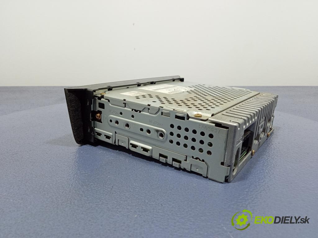 Honda Civic 2002 Radio I Navigácia: 39100-S6A-G300