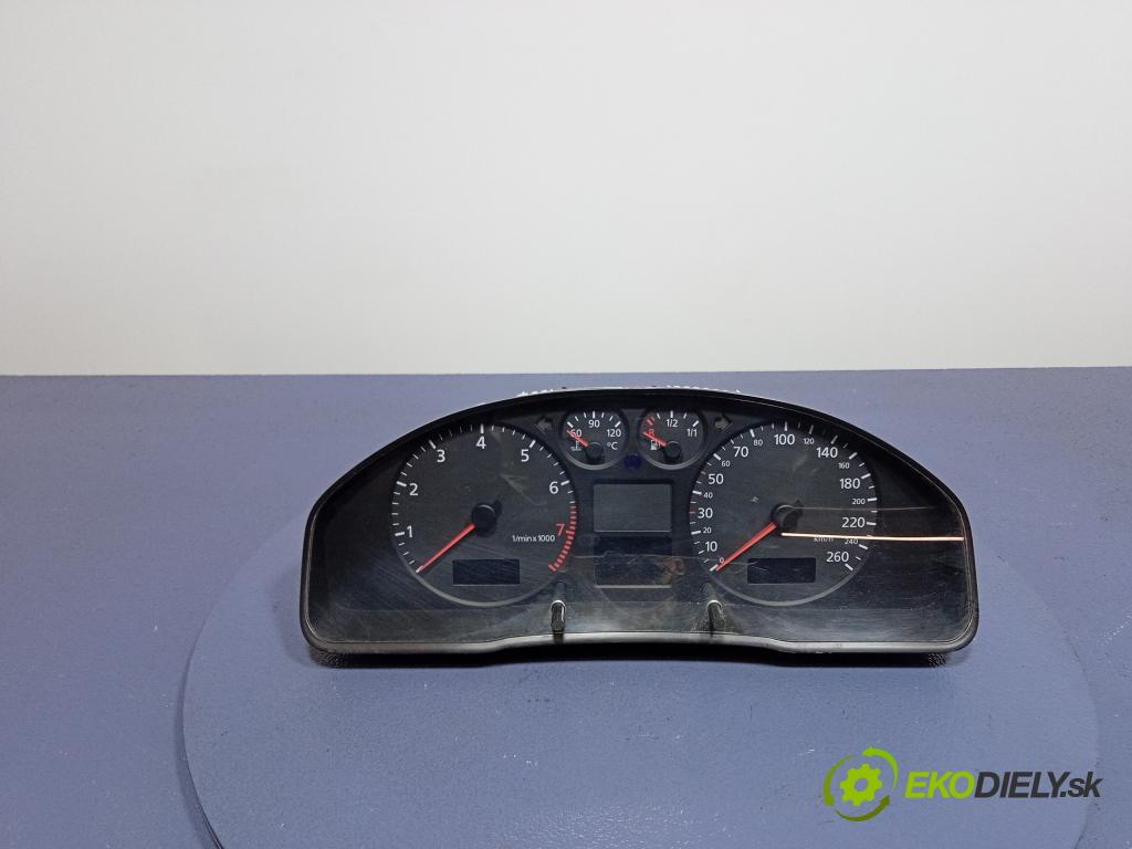 Audi A4 2000 prístrojovka/ budíky 8D0920901D