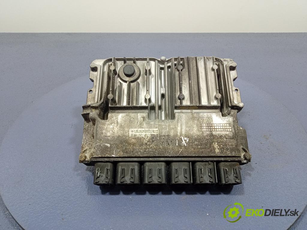 Bmw X5 2019 riadiaca jednotka Motor: 9844147