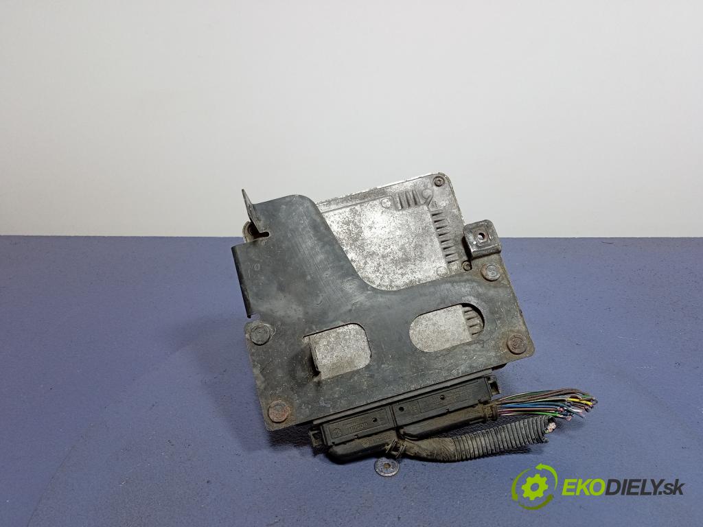 Chrysler Voyager 2003 riadiaca jednotka Motor: 0281010814