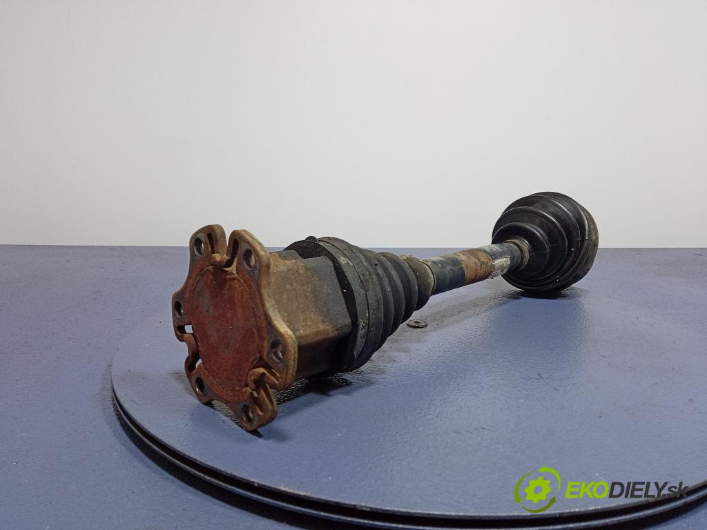 Audi A6 2000 poloos Prava: Predné 01