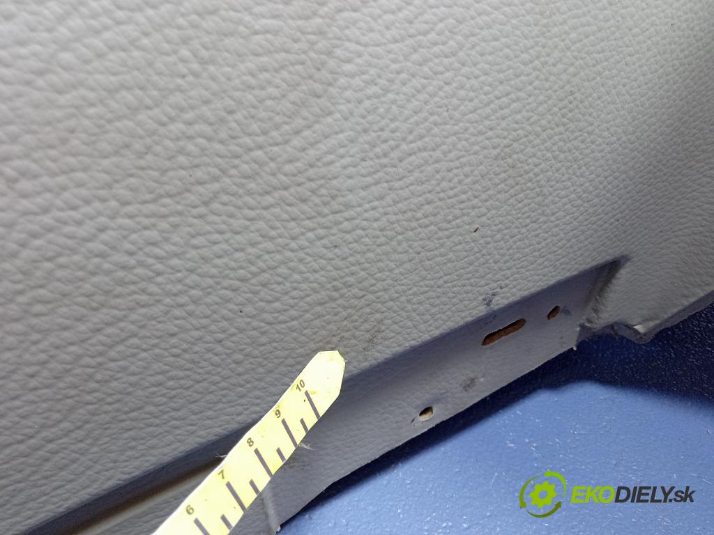 Volvo S60 2004 kokpit,pristrojová doska 01
