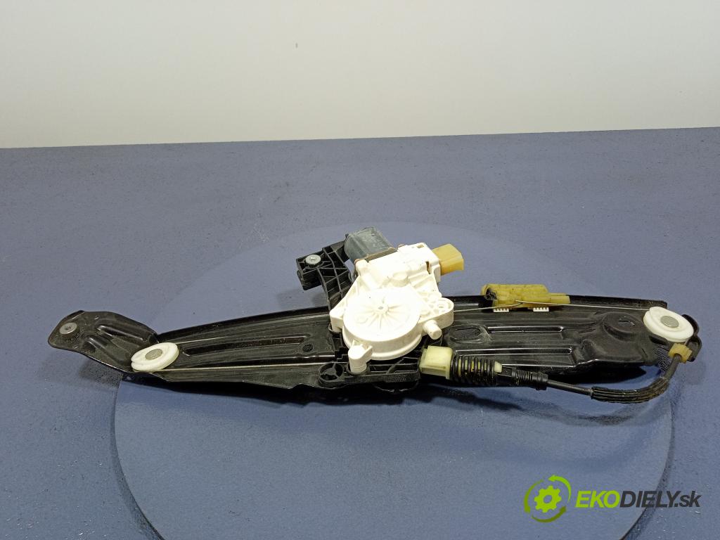 Bmw Seria 7 2009 mechanismus stahování Sklenka: Zad: v pravo: 7182616