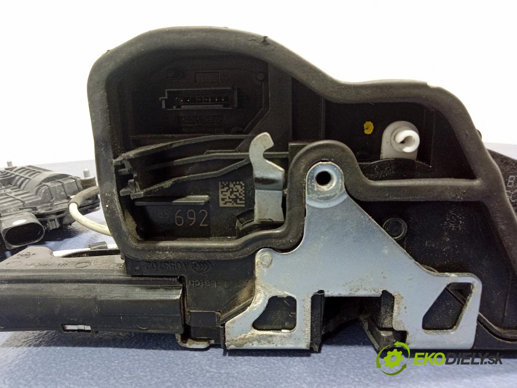 Bmw Seria 7 2009 zámek dveře před v pravo: 7185692