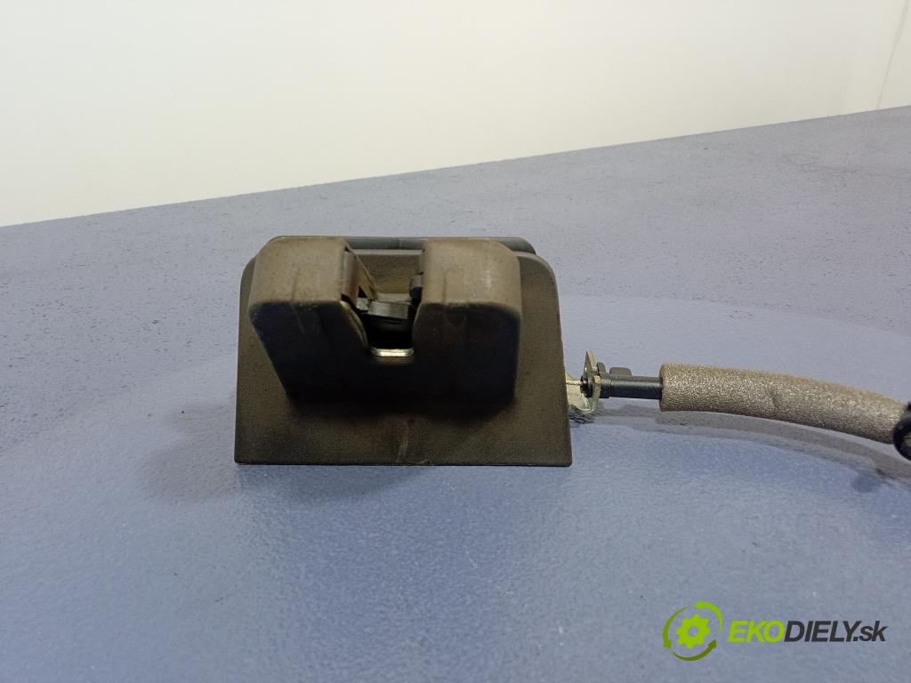 Audi RS Q8 2021 zámok Klapky: kufra: 3V05827887C