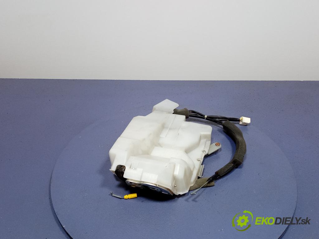 Mazda 5 0 zámek Klapky: kufr 01