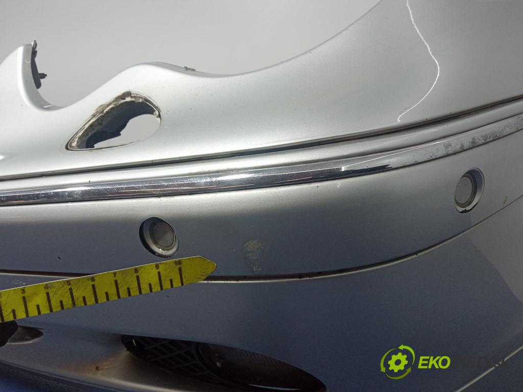 Mercedes C-klasa 2002 nárazník před 01