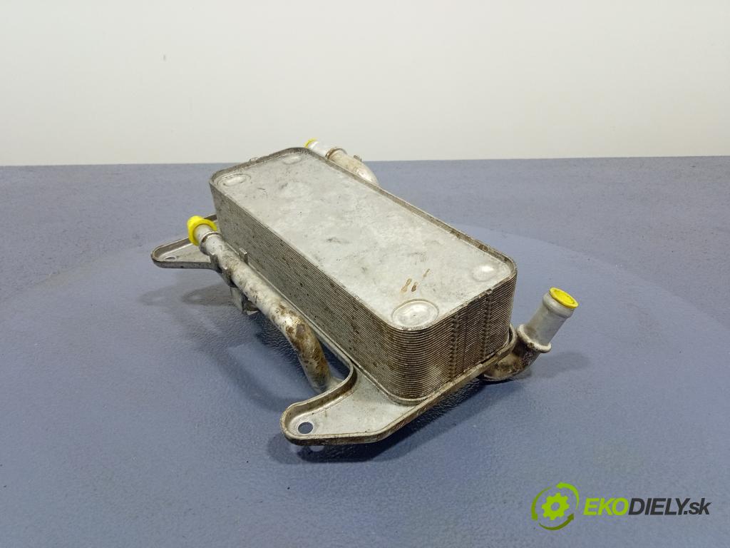 Audi RS Q8 2021 chladič oleja 4M0317021G