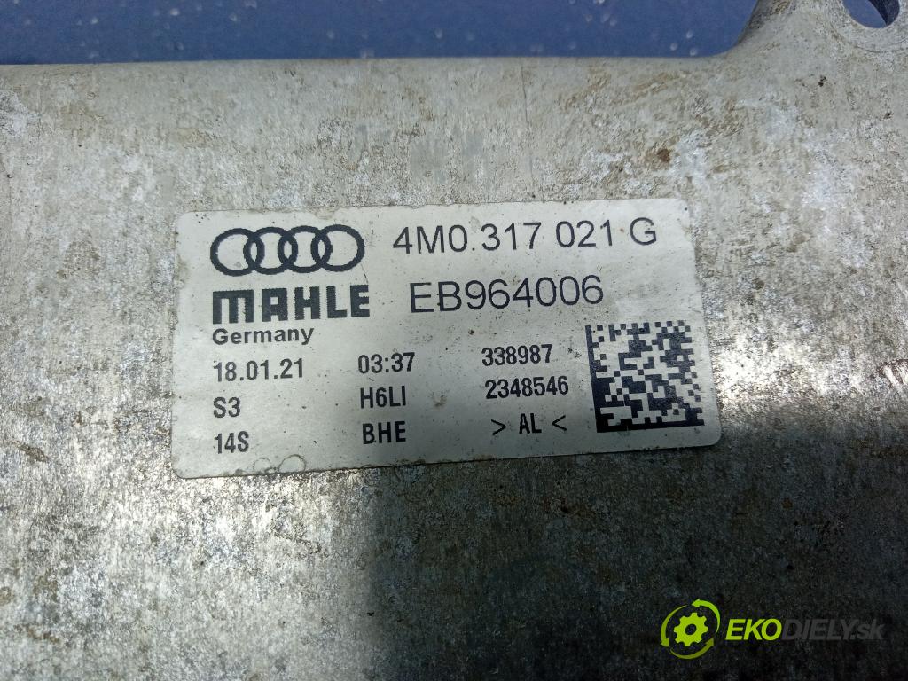 Audi RS Q8 2021 chladič oleja 4M0317021G