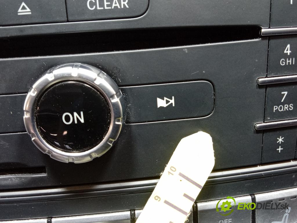 Mercedes Cls 2014 Radio I Navigácia: A2189002506