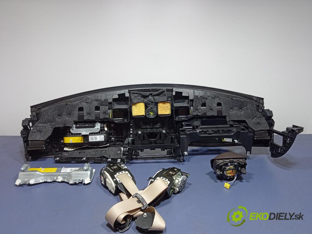 Mercedes Cls 2014 kokpit,pristrojová doska A2128600902
