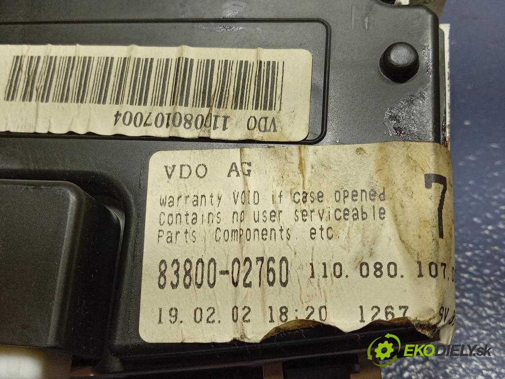 Toyota Corolla 2002 prístrojovka/ budíky 83800-02760