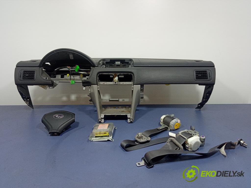 Subaru Forester 2007 kokpit,pristrojová doska 98221SA140