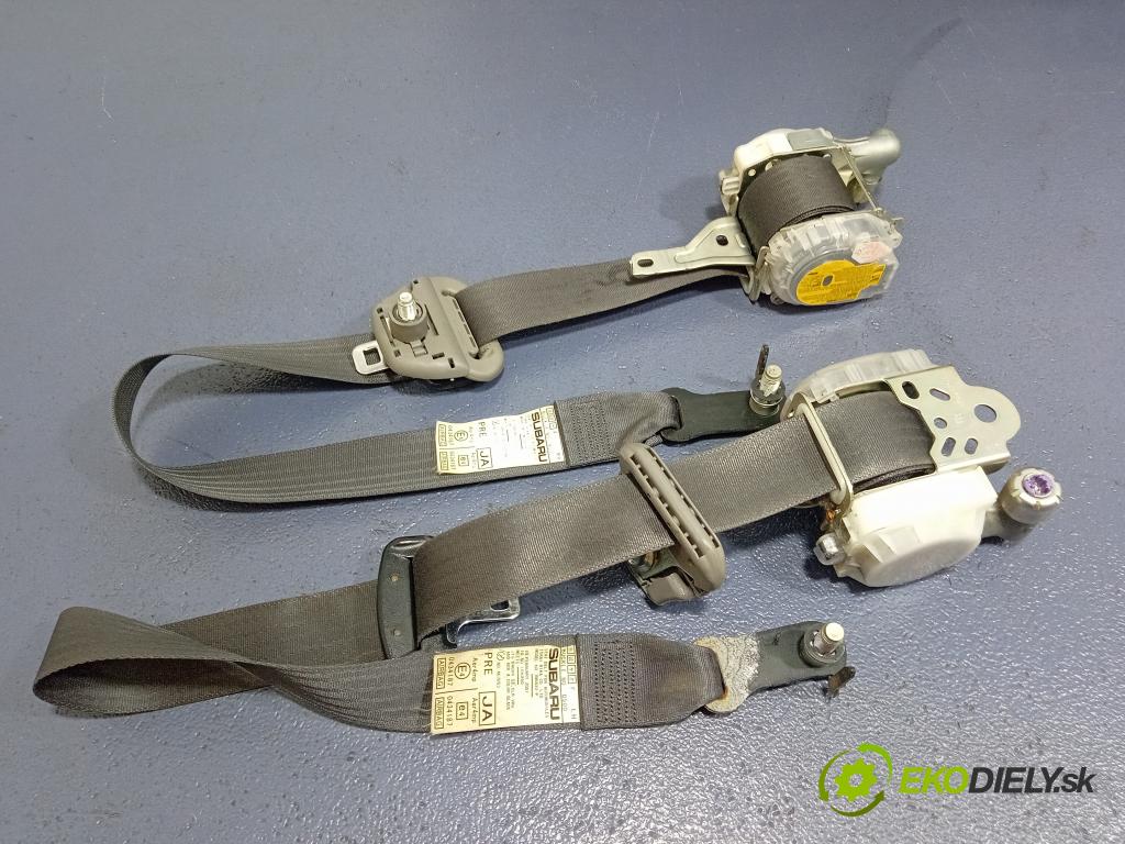 Subaru Forester 2007 kokpit,pristrojová doska 98221SA140