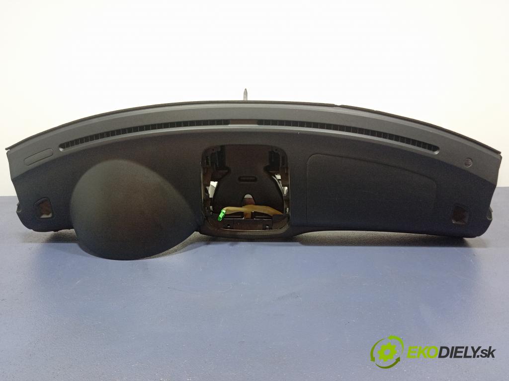 Subaru Forester 2007 kokpit,pristrojová doska 98221SA140