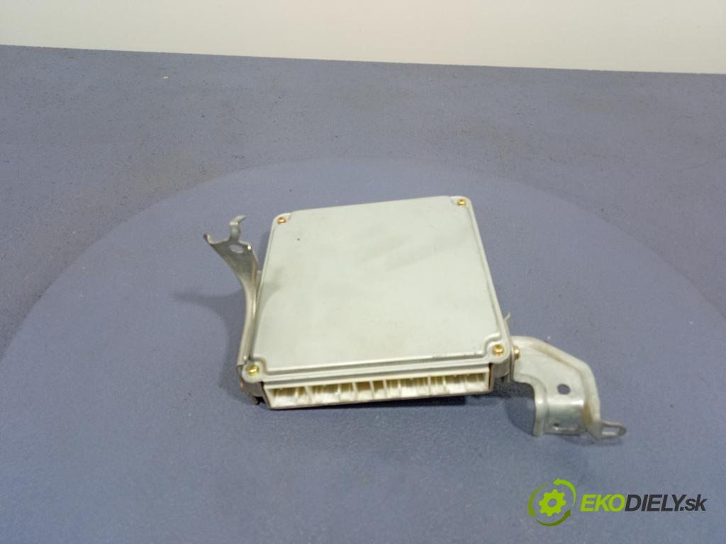 Toyota Avensis verso 2005 riadiaca jednotka Motor: 89661-44360
